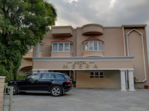 Hotel Meera