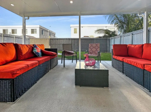 4 to 16 Guests Spacious BBQ Patio park Boat go FL Keys