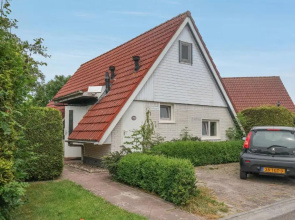 Merle 6 pers Modern holiday home with private fenced garden