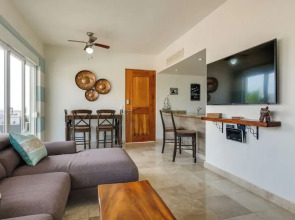 Chic Cabo Condo - Walk to Marina & Downtown!