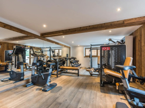 TAKIAN - Modern apartment with spa and gym