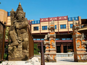 Disney Explorers Lodge