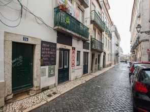 Casa Cara Sotão by All In Lisbon