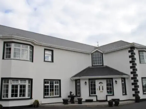 Oldcourt House Bed And Breakfast