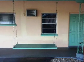 Campbell Motel