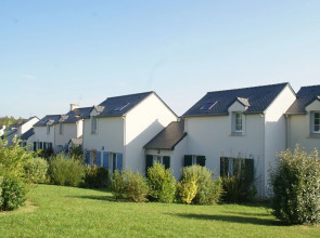 Cozy Breton Holiday Home Near the bay of Douarnenez