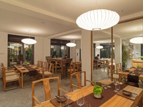 Beijing Le Zai Nan Luo Gu Xiang Wang Fu Jing Forbidden City Courtyard Hotel