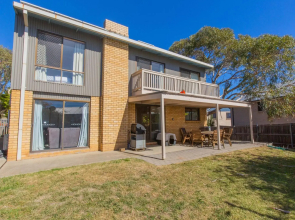 Fingal Snow Vinces Place 108 Gippsland Street