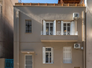 Nemeseos 82m² homm Apartment with Roof Garden and Pool