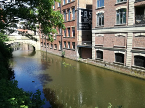 Merchants Place Apartment