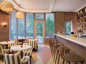 Gale South Beach, Curio Collection by Hilton