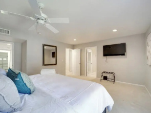 4 Mi to Uptown Sedona: Desert Home w/ Mtn Views!
