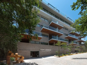 New Glamorous 2 BR condo in Mamita's area by Happy Address