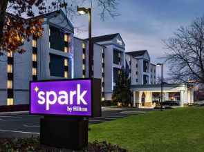 Spark by Hilton Germantown Washington DC North