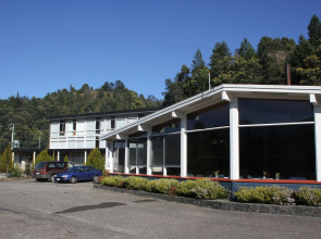 Silver Hills Motel