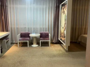 Liaoyang Bilongxuan Hotel