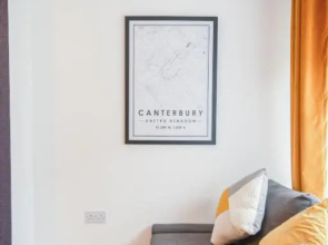 THE QUINTON - LONG STAY OFFER - FREE Parking