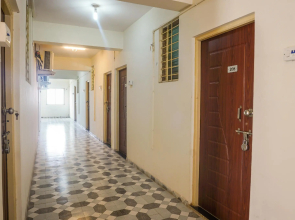 OYO 63323 Hotel Galaxy Inn