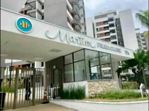 Apartamento na Praia Martim de Sá com linda vista