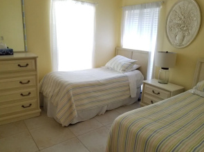 2 Bed, 2 Bath, Ocean View, Poolside - Sea Place 13137