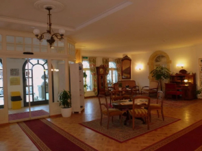 Central Continental Hotel
