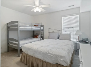 Games, Lake Views, Ease of Access to Unit & Attractions, Family-friendly, Outdoor Comfort