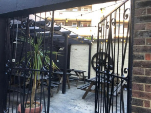 PubLove @ The Steam Engine - Hostel