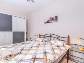 Visit Sofia | Macedonia Square Central Apartment
