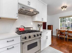 West Seattle Retreat Fenced Yard by Recreation