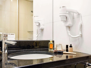 Отель ibis Al Rigga