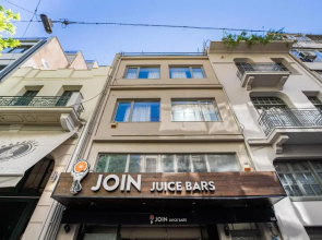 Supreme B2 Apartment in Syntagma