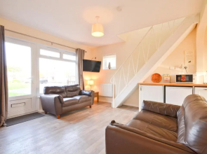 18 Tollgate Cottages