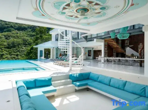 Villa Murano with Panoramic Sea Views