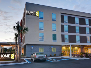 Home2 Suites by Hilton Tampa USF Near Busch Gardens