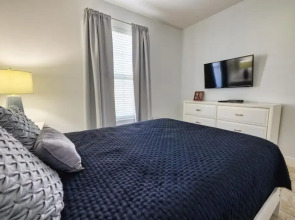 5 Bed Solterra Sensation Vacation Home 5 Bedroom Home by RedAwning