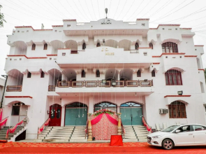 SPOT ON 66997 Jc Guest House