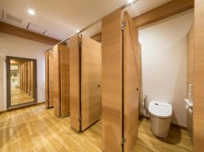 Shinjuku Kuyakusho-mae Capsule Hotel