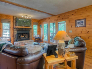 Blue Chase Lodge by Escape to Blue Ridge