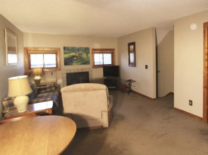 113ab Wptc - Cranmer Rd 3 Bedroom Condo