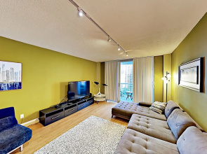 New Listing! Oceanview W/ Pool & Balcony 1 Bedroom Condo