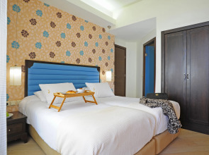 Steris Elegant Beach Hotel