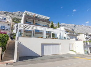 Exclusive villa M apartments