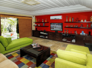 Cliffside Luxury Inn