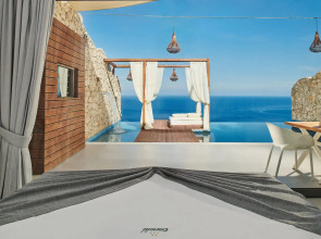 Emerald Villas & Suites