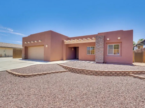 1 Mi to Golf Course: Yuma Oasis w/ Furnished Patio