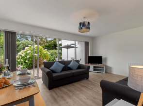 14 Coedrath Park