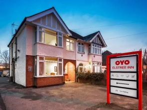 Oyo 124 Elstree Inn