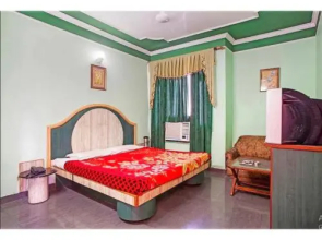 Hotel Chirag International