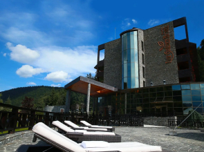 Lux Garden Hotel