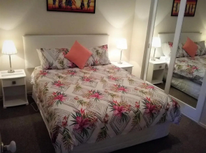 Paradise Views Luxury 2BR Apartment
